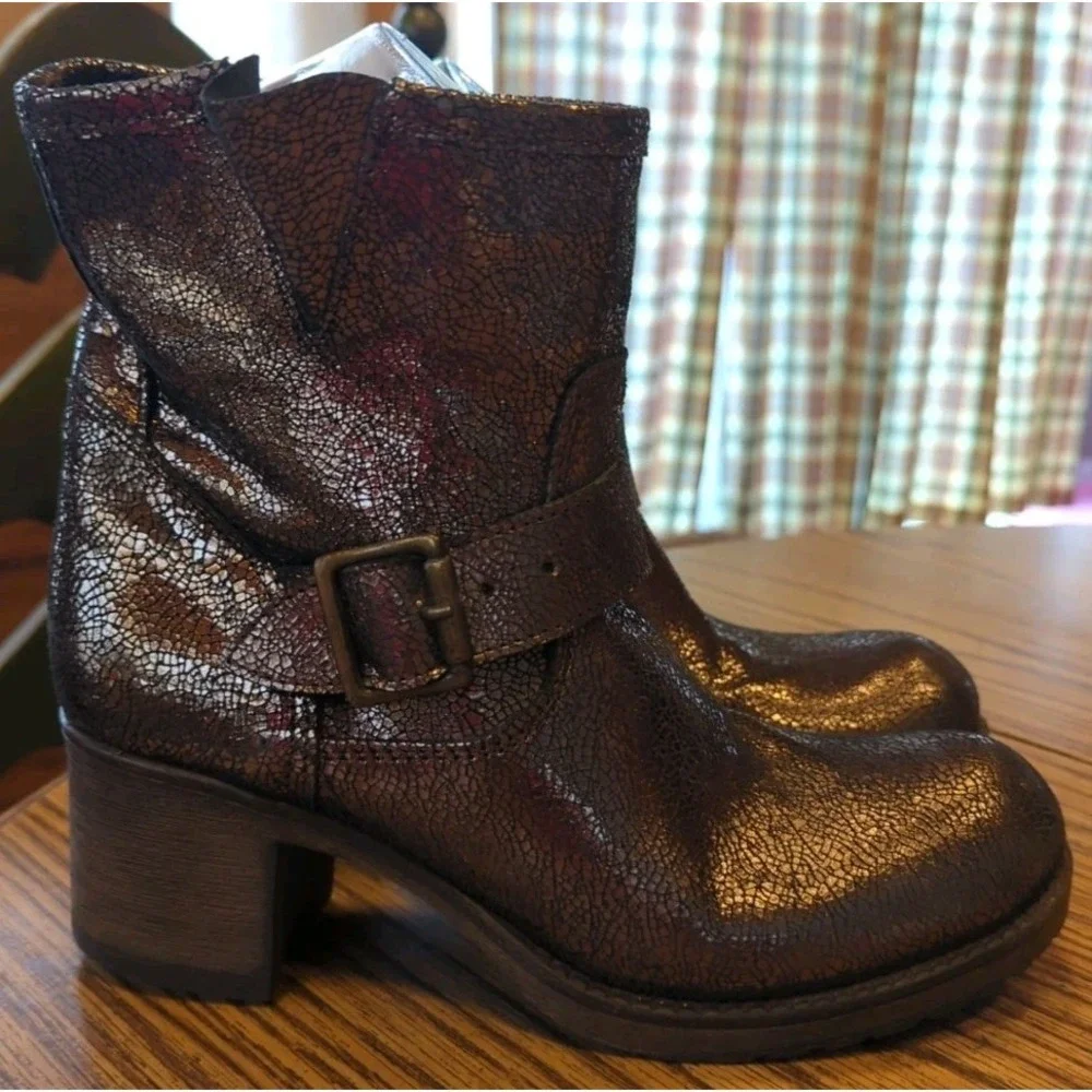 Fabrizio Chini Gold Shimmer Crackle Shiny Bootie Womens Boots Italy EU 37 US 6.5